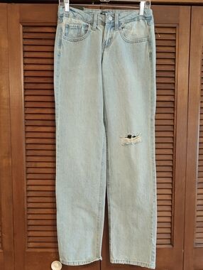 NWT Wild Fable Light Wash Easy Ridgid Jeans